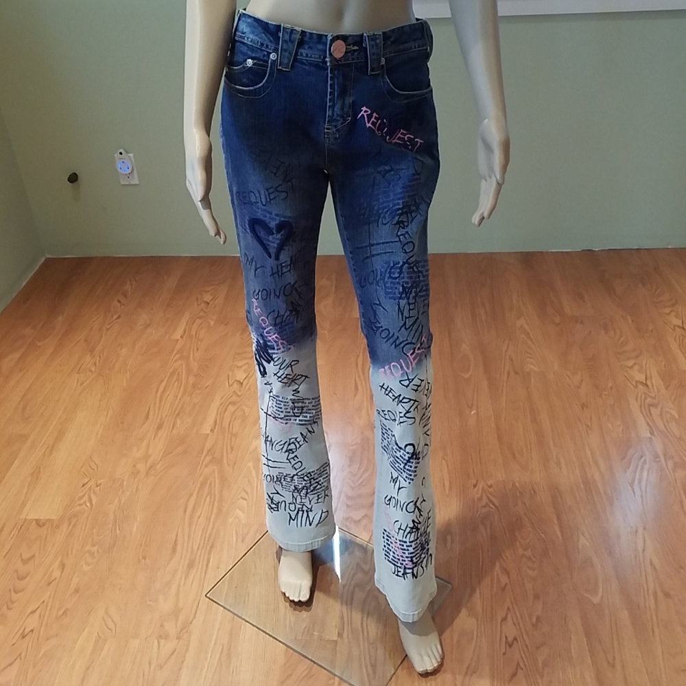 Request Jeans Graffiti And Embroidered Print 28